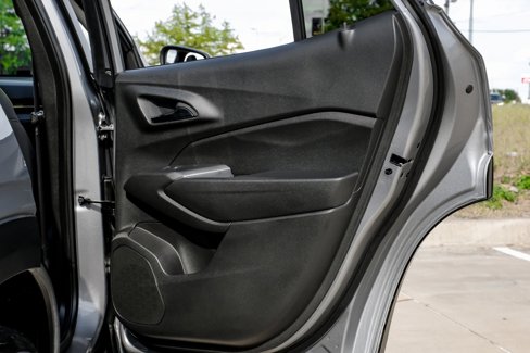 Used 2024 Chevrolet Trax ACTIV w/ Sunroof Package image 44