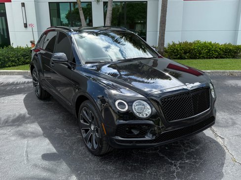 Used 2020 Bentley Bentayga Design Series image 12