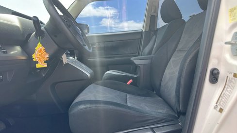 Used 2011 Scion xB image 28