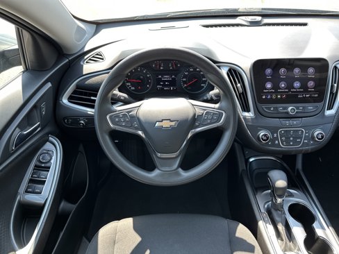 Used 2024 Chevrolet Malibu LT image 22