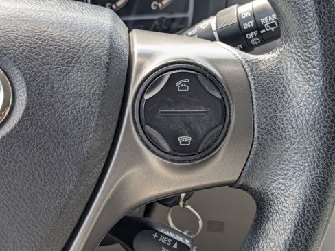 Used 2014 Toyota Venza LE image 20
