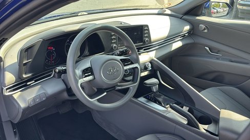 Used 2023 Hyundai Elantra SEL image 23