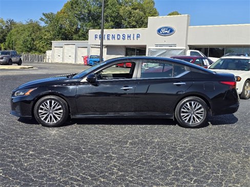Used 2023 Nissan Altima 2.5 SV image 23