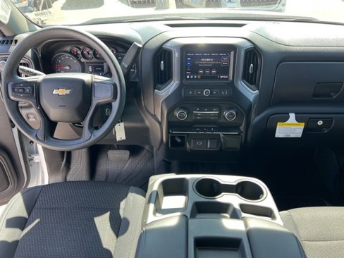 Used 2020 Chevrolet Silverado 1500 Custom w/ Custom Value Package image 5
