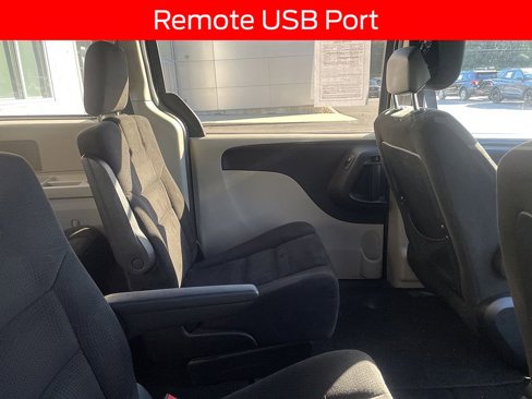 Used 2015 Dodge Grand Caravan SE image 9