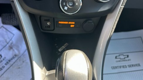 Used 2019 Chevrolet Trax LT w/ LT Convenience Package image 29
