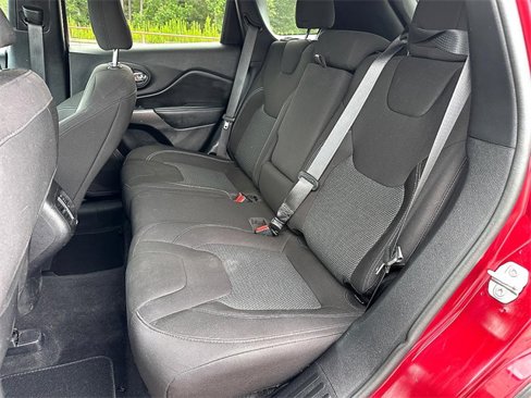 Used 2020 Jeep Cherokee Latitude image 24