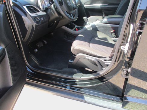 Used 2019 Dodge Journey SE w/ Blacktop Package image 21