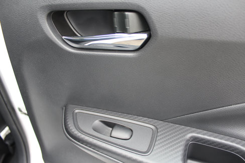 Used 2023 Nissan Versa SV w/ Trunk Package image 43