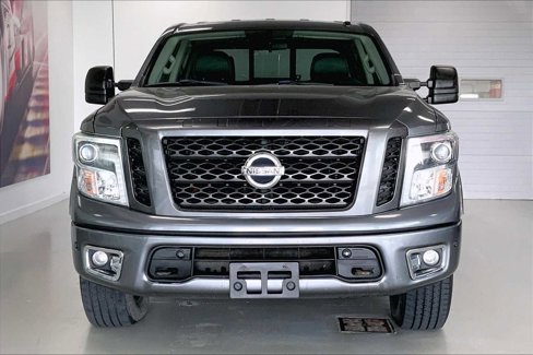 Used 2017 Nissan Titan PRO-4X image 6