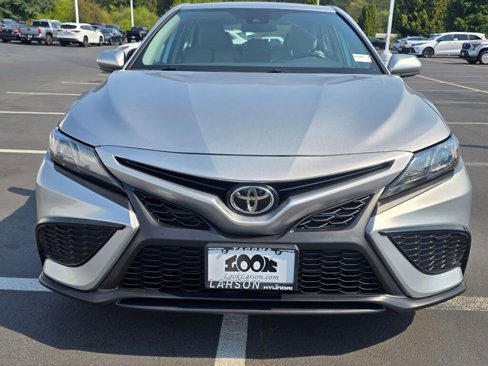 Used 2021 Toyota Camry SE image 9