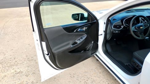 Used 2023 Chevrolet Malibu LT image 9