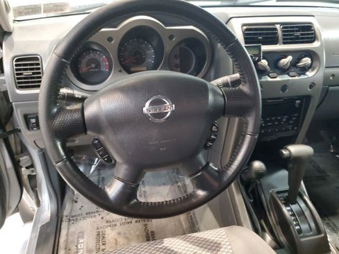 Used 2003 Nissan Frontier SE image 15