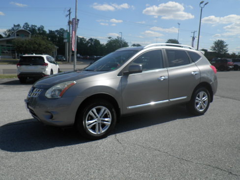 Used 2012 Nissan Rogue SV image 3