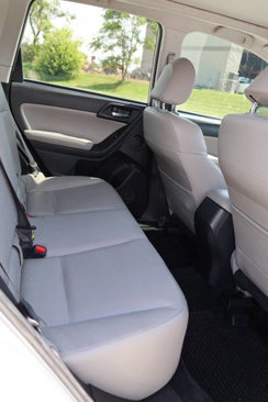 Used 2015 Subaru Forester 2.5i Limited image 16
