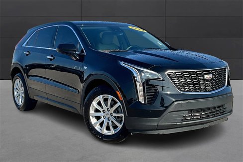 Used 2020 Cadillac XT4 Luxury w/ Cold Weather Package image 11