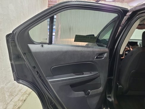 Used 2017 Chevrolet Equinox LT w/ Convenience Package image 46