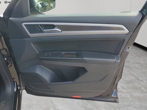 Used 2019 Volkswagen Atlas SEL R-Line image 13