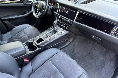 Used 2020 Porsche Macan image 17