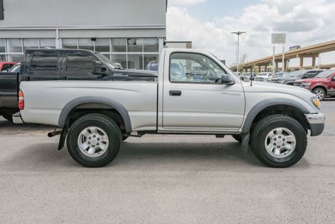 Used 2002 Toyota Tacoma 4x4 Regular Cab image 9