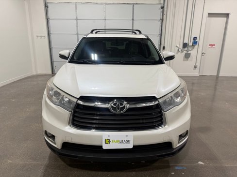 Used 2016 Toyota Highlander Limited image 2