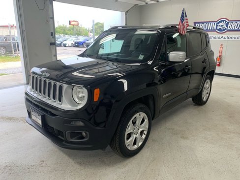 Used 2017 Jeep Renegade Limited image 2