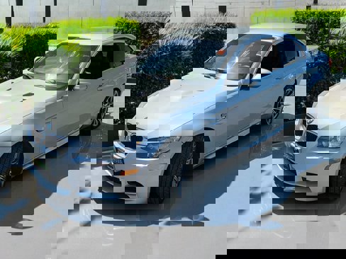 Used 2011 BMW M3 Convertible image 11