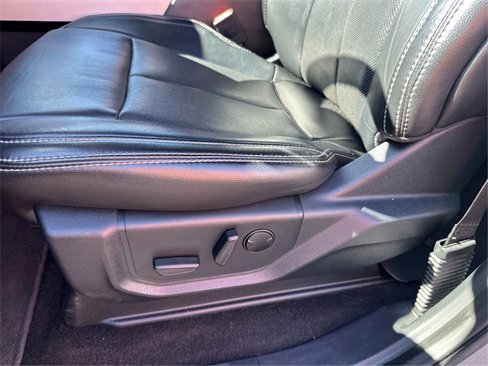 Used 2019 Ford F150 Lariat w/ Equipment Group 502A Luxury image 26