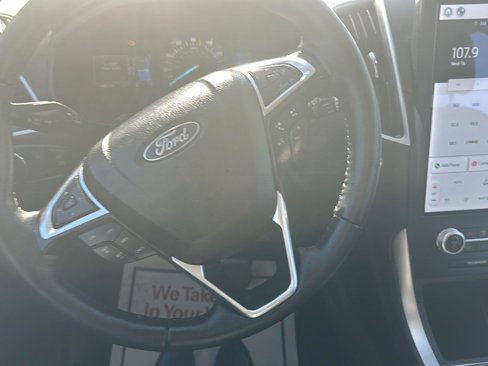 Used 2022 Ford Edge SEL w/ Convenience Package image 16