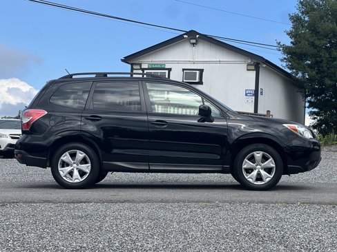 Used 2015 Subaru Forester 2.5i Premium w/ All-Weather Package image 2