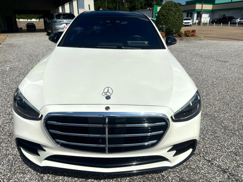 Used 2022 Mercedes-Benz S 580 4MATIC Sedan w/ AMG Line Package image 12