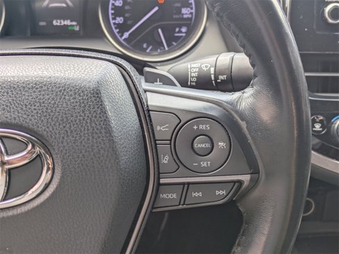 Used 2022 Toyota Camry SE image 15