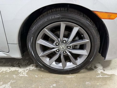 Used 2019 Honda Civic EX image 6