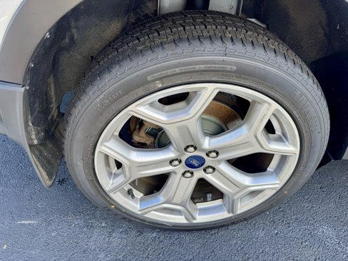 Used 2018 Ford Escape Titanium w/ Ford Safe & Smart Package image 8