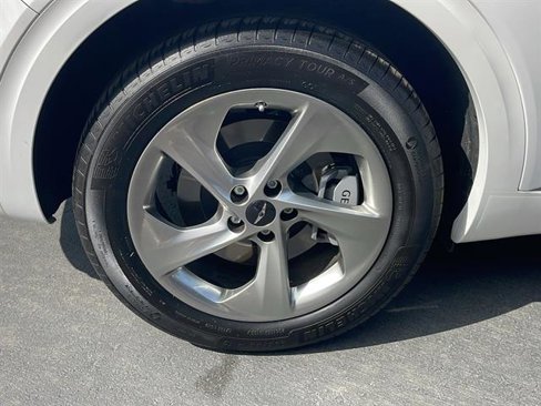 Used 2026 Genesis GV70 2.5T image 32
