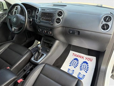 Used 2016 Volkswagen Tiguan S image 13