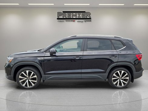 Used 2022 Volkswagen Taos SE image 11