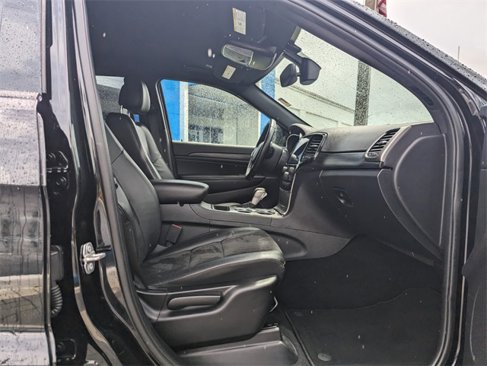Used 2020 Jeep Grand Cherokee Altitude image 17