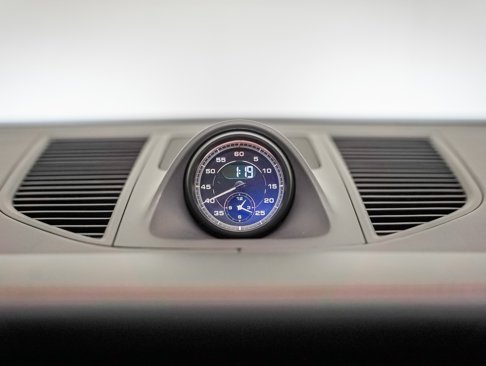 Certified 2024 Porsche Macan image 24