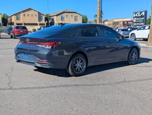 Used 2022 Hyundai Elantra SEL w/ Cargo Package image 3