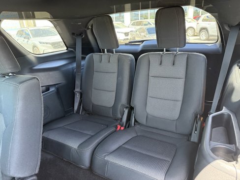 Used 2017 Ford Explorer XLT w/ Equipment Group 201A image 20