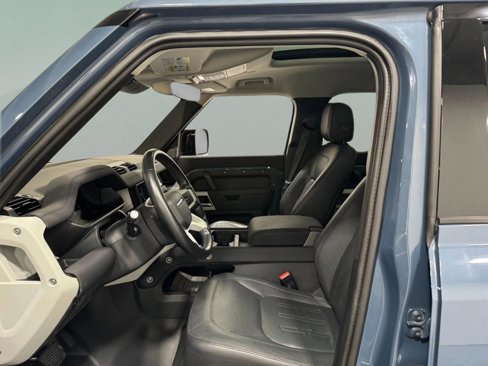 Certified 2022 Land Rover Defender 110 SE image 27