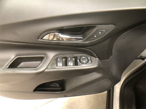 Used 2022 Chevrolet Equinox LT image 17
