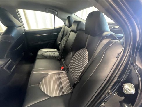 Used 2023 Toyota Camry SE image 15