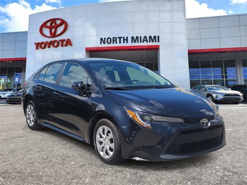 Used 2022 Toyota Corolla LE image 1