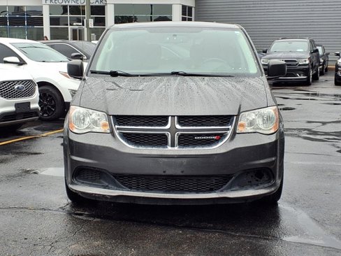 Used 2018 Dodge Grand Caravan SE w/ UConnect Hands-Free Group image 19