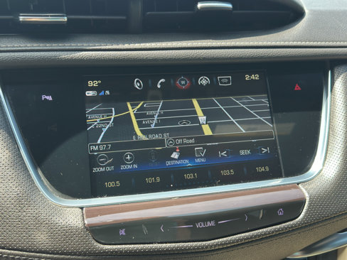Used 2018 Cadillac XT5 Luxury w/ Driver Awareness Package image 23