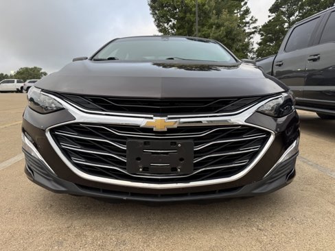 Used 2020 Chevrolet Malibu LS image 2