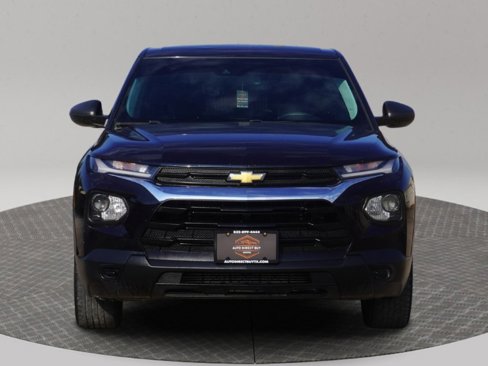 Used 2021 Chevrolet TrailBlazer LS image 4