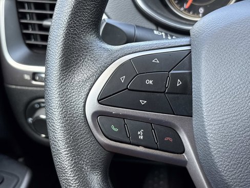 Used 2021 Jeep Cherokee Latitude image 16